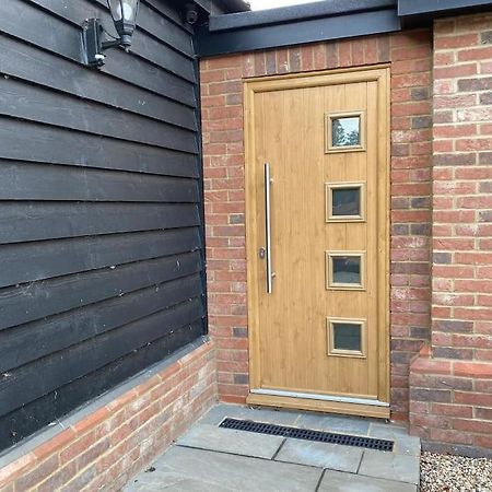 Stansted Airport Luxury Annexe With Parking. Lejlighed Birchanger Eksteriør billede