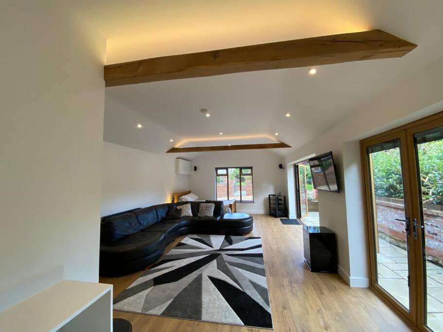 Stansted Airport Luxury Annexe With Parking. Lejlighed Birchanger Eksteriør billede