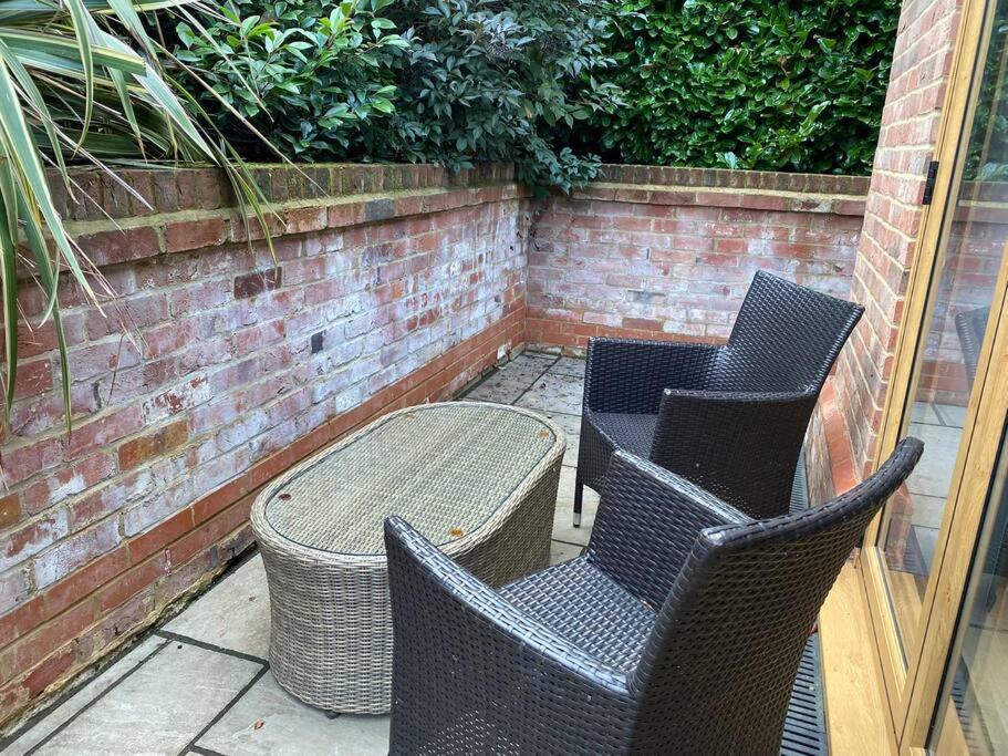 Stansted Airport Luxury Annexe With Parking. Lejlighed Birchanger Eksteriør billede