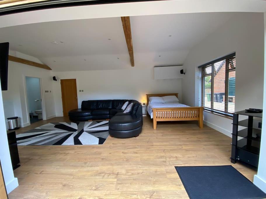 Stansted Airport Luxury Annexe With Parking. Lejlighed Birchanger Eksteriør billede