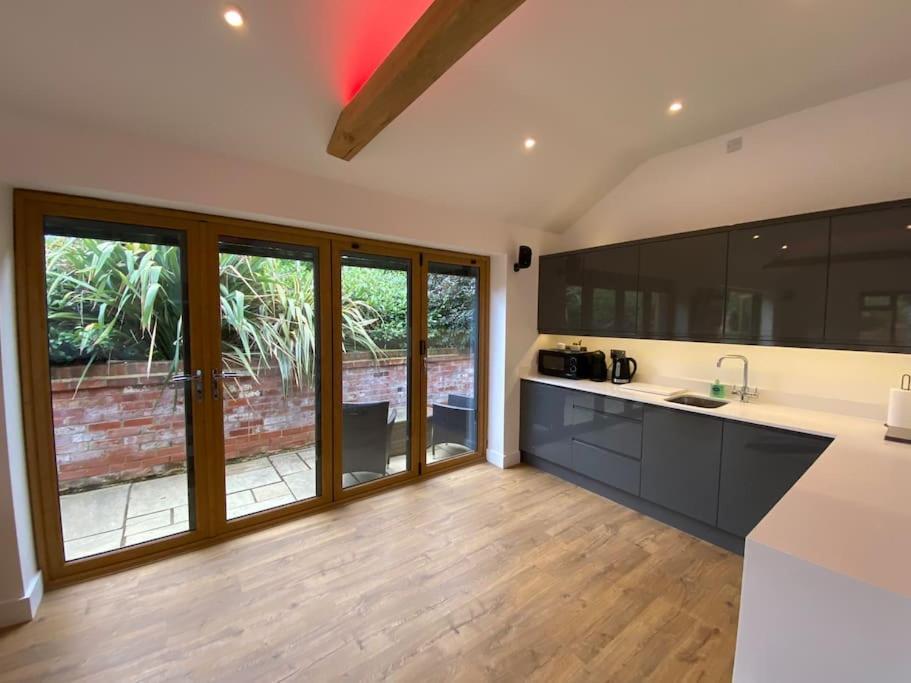 Stansted Airport Luxury Annexe With Parking. Lejlighed Birchanger Eksteriør billede