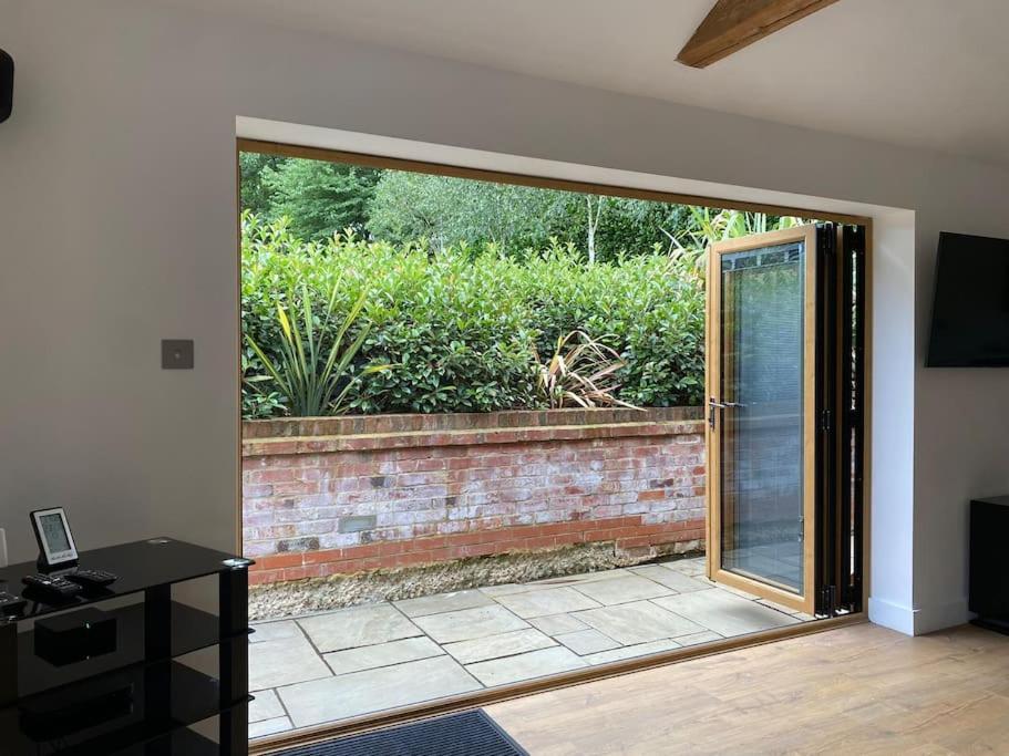 Stansted Airport Luxury Annexe With Parking. Lejlighed Birchanger Eksteriør billede