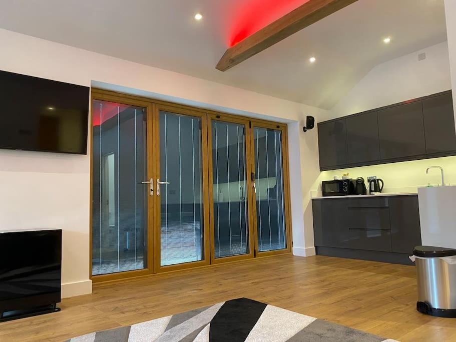 Stansted Airport Luxury Annexe With Parking. Lejlighed Birchanger Eksteriør billede
