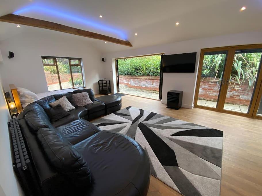 Stansted Airport Luxury Annexe With Parking. Lejlighed Birchanger Eksteriør billede